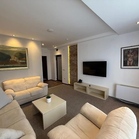 Hotel Happy Димитровґрад Екстер'єр фото